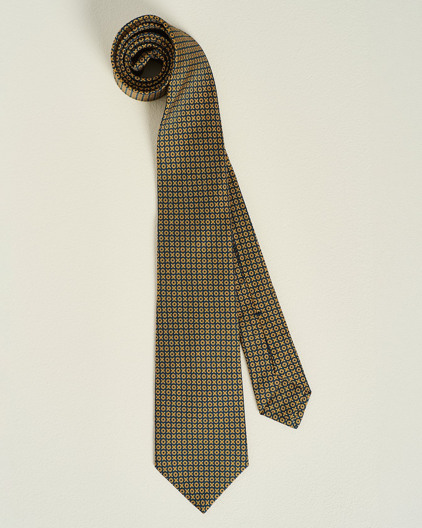 PATTERNED SILK TIE