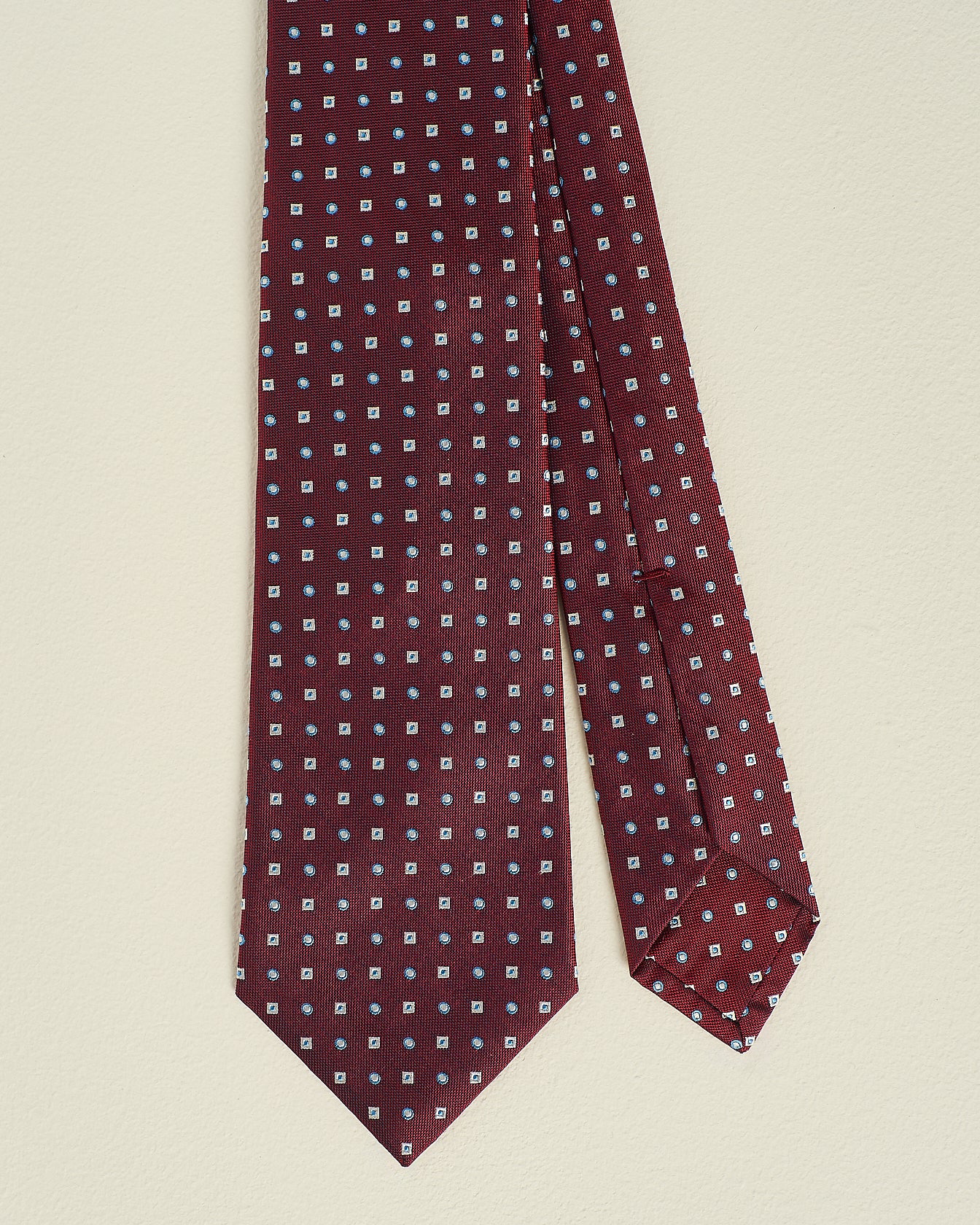 PATTERNED SILK TIE