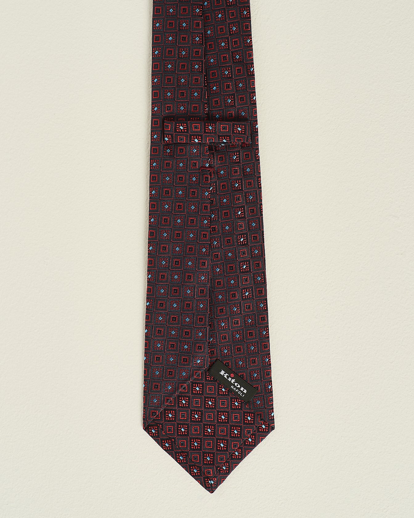 PATTERNED SILK TIE