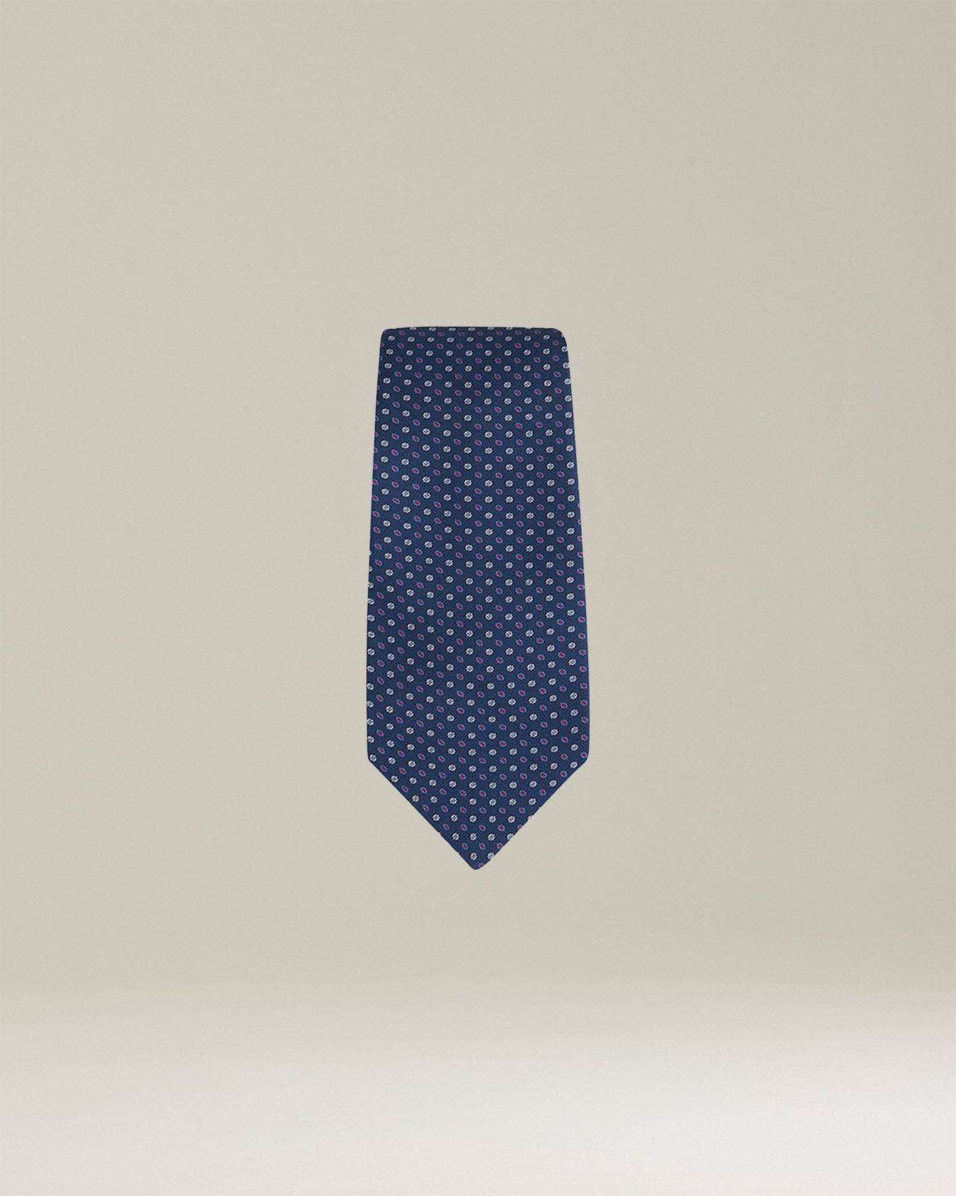 PATTERNED SILK TIE