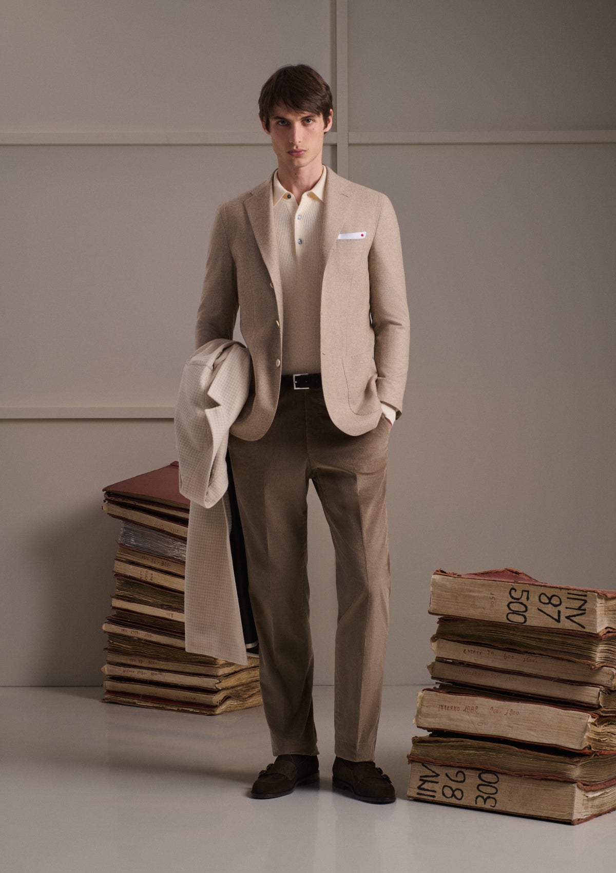 BEIGE CASHMERE JACKET WITH PATCH POCKETS 4