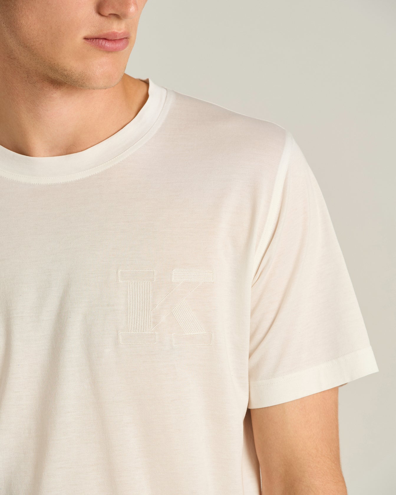 COTTON T-SHIRT IN WHITE