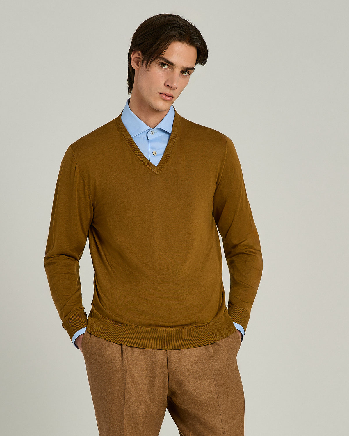 COGNAC PURE SUPERFINE WOOL V-NECK SWEATER 2