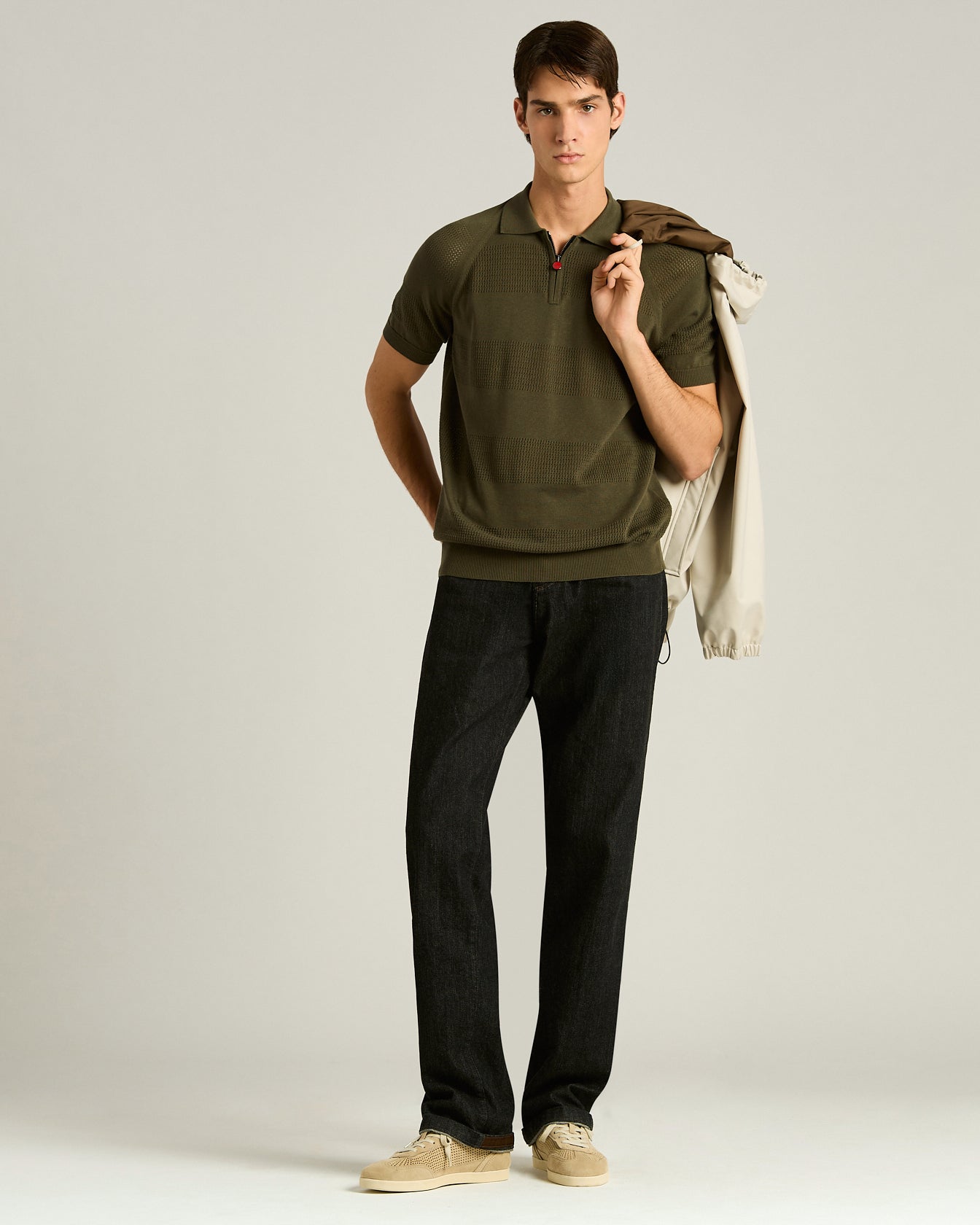 SHORT-SLEEVED ZIPPED POLO SHIRT