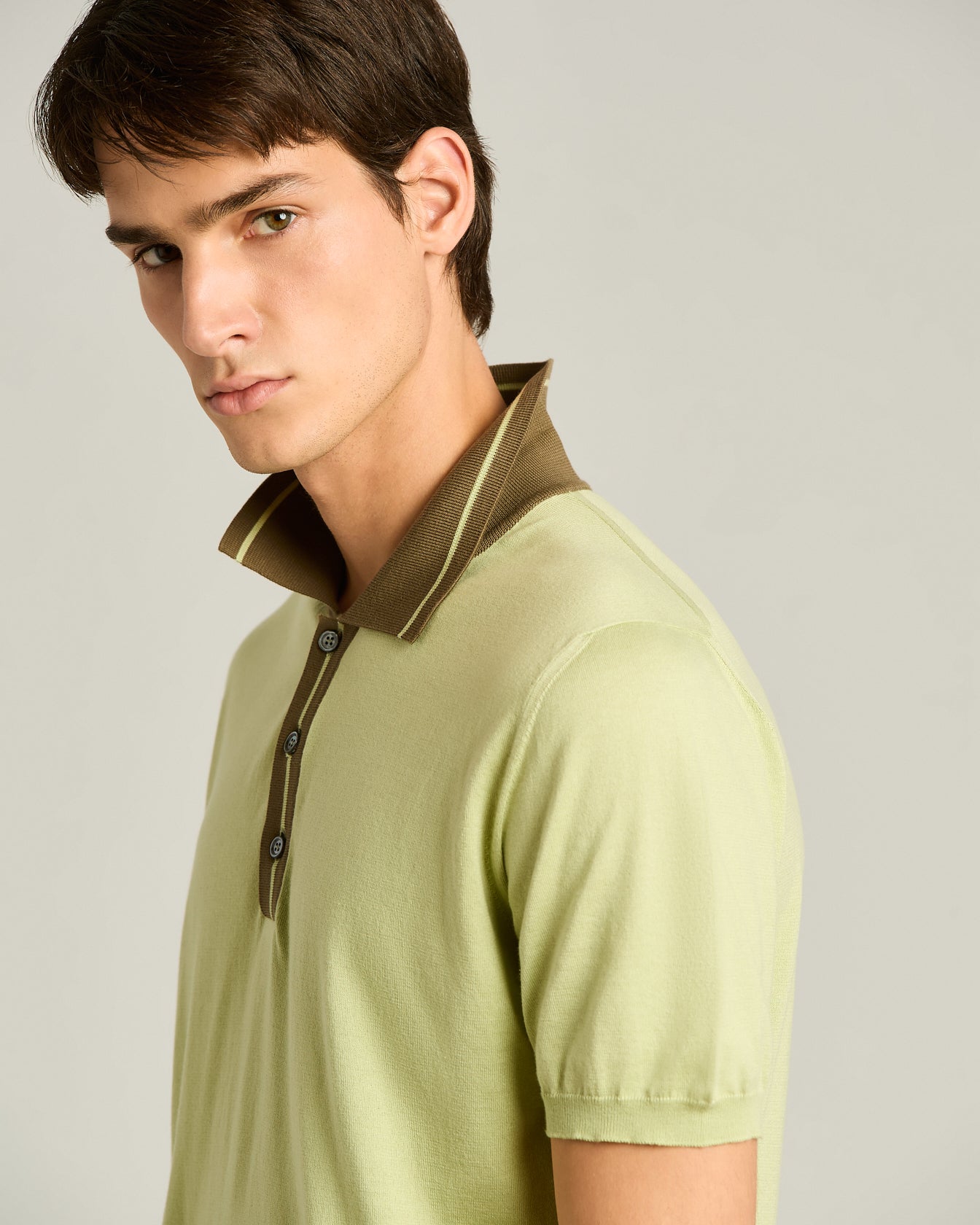Pure Cotton Polo Shirt With Contrasting Collar in Pistachio Green and Moss Green 4
