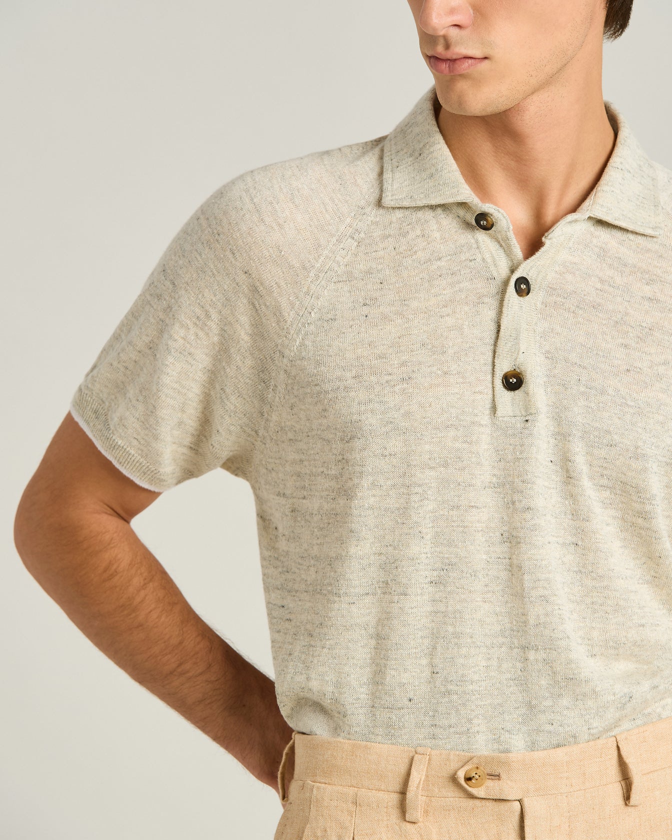 PURE LINEN SHORT-SLEEVED POLO SHIRT