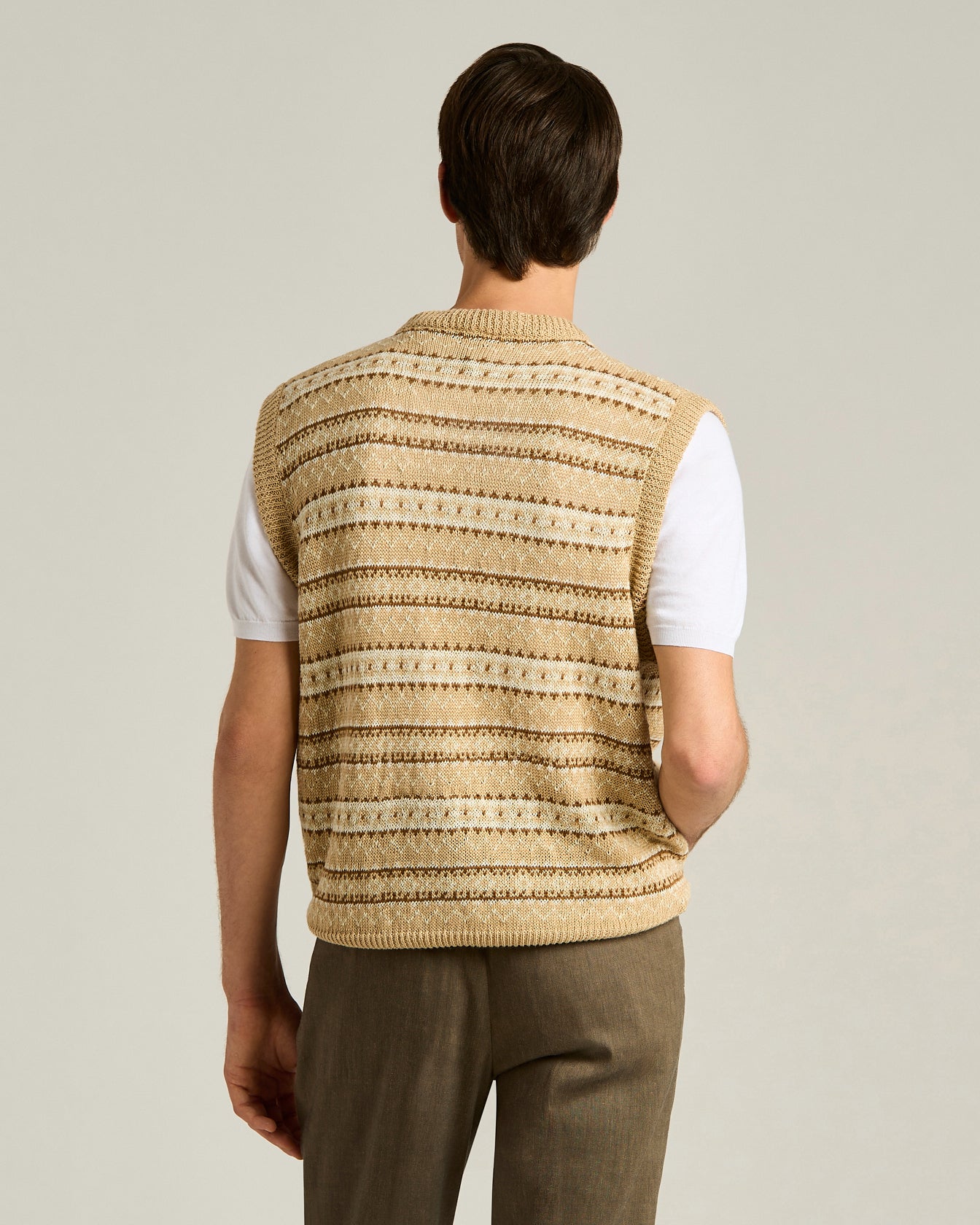 MAGLIA GILET SCOLLO A V IN PURO LINO