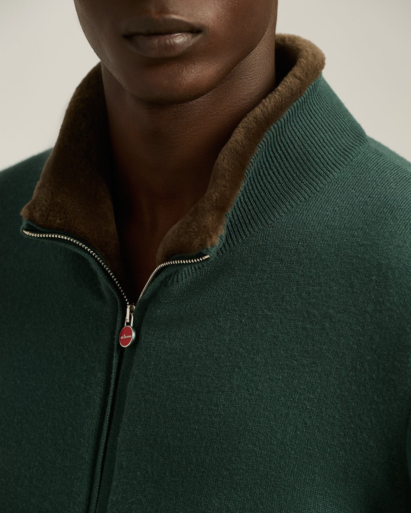 GIUBBOTTO IN PURO CASHMERE CON ZIP