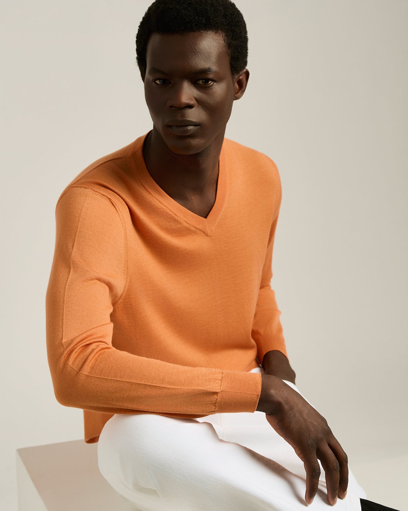 MAGLIA SCOLLO V IN CASHMERE E SETA