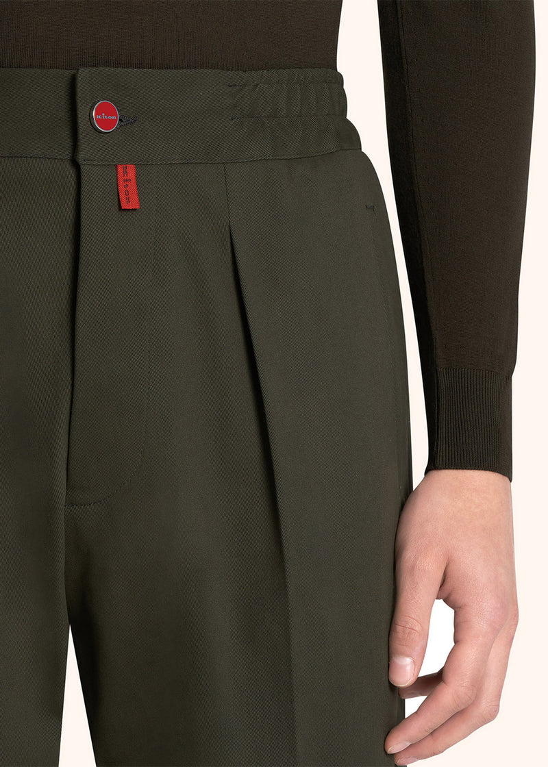 Kiton green trousers for man, in cotton 4