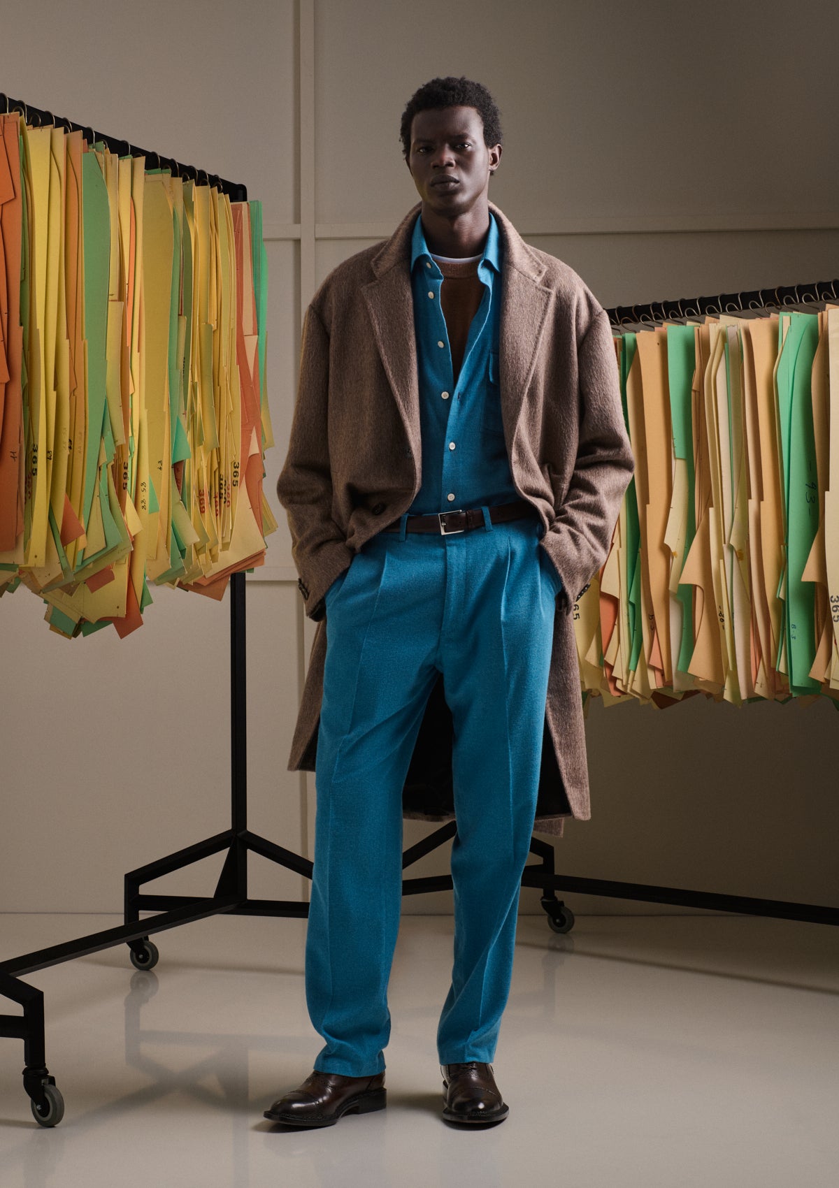 SOPRABITO IN CASHMERE E LANA DALLA LINEA AVVOLGENTE