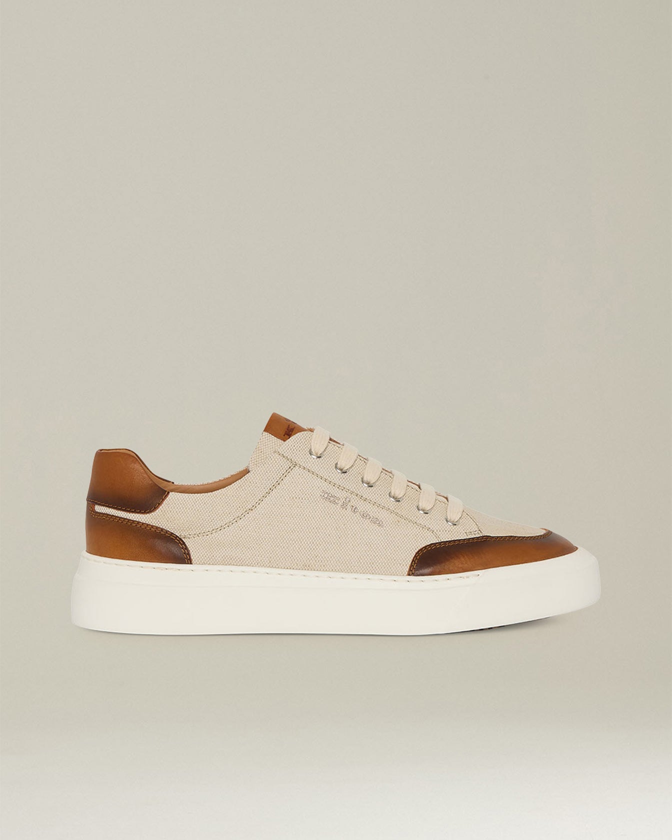 SNEAKERS URBAN CON INSERTI IN PELLE