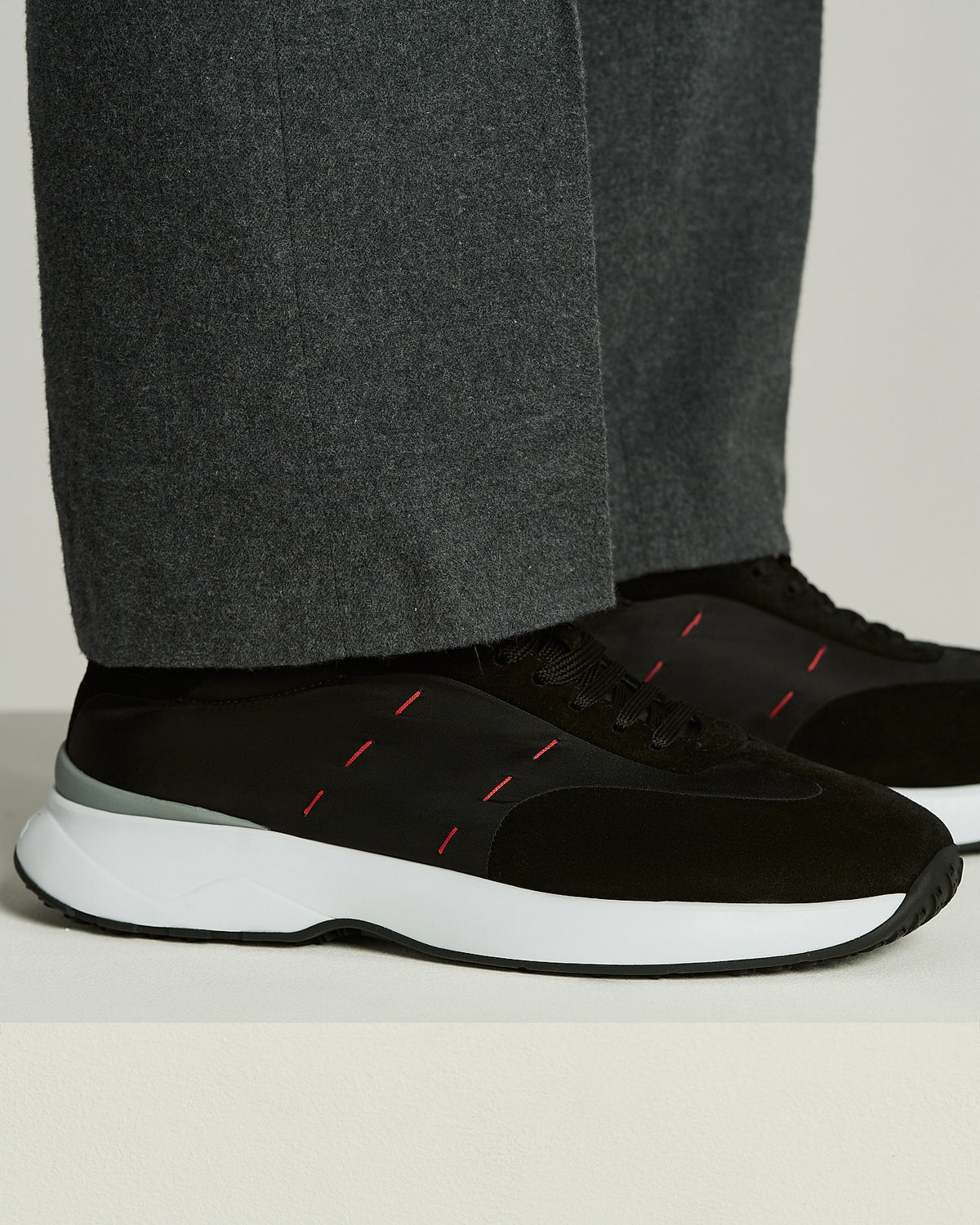 BLACK SUEDE AND TECHNICAL FABRIC SNEAKERS WITH CONTRAST STITCHING 3