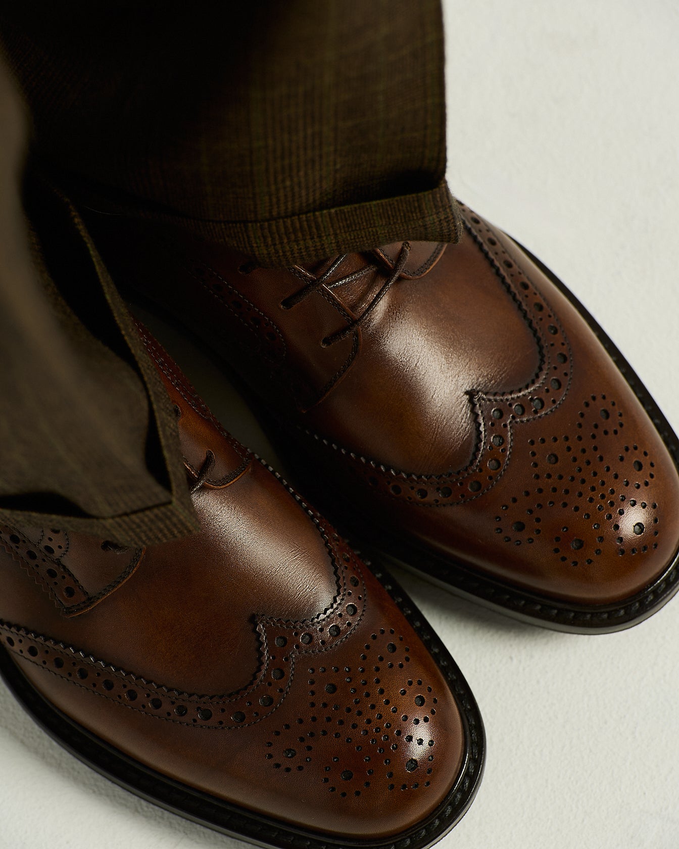 DERBY BROGUE IN PELLE SPAZZOLATA CON SUOLA CARRARMATO