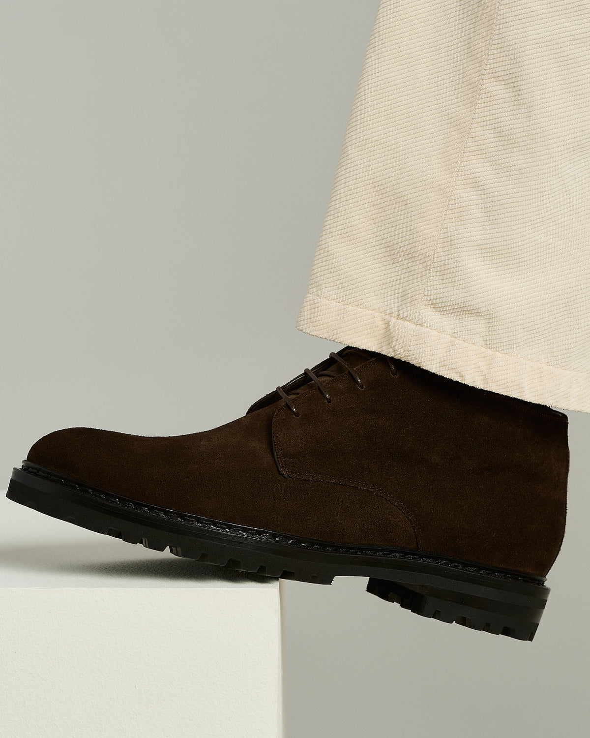 DARK BROWN CALFSKIN ANKLE SHOES 4