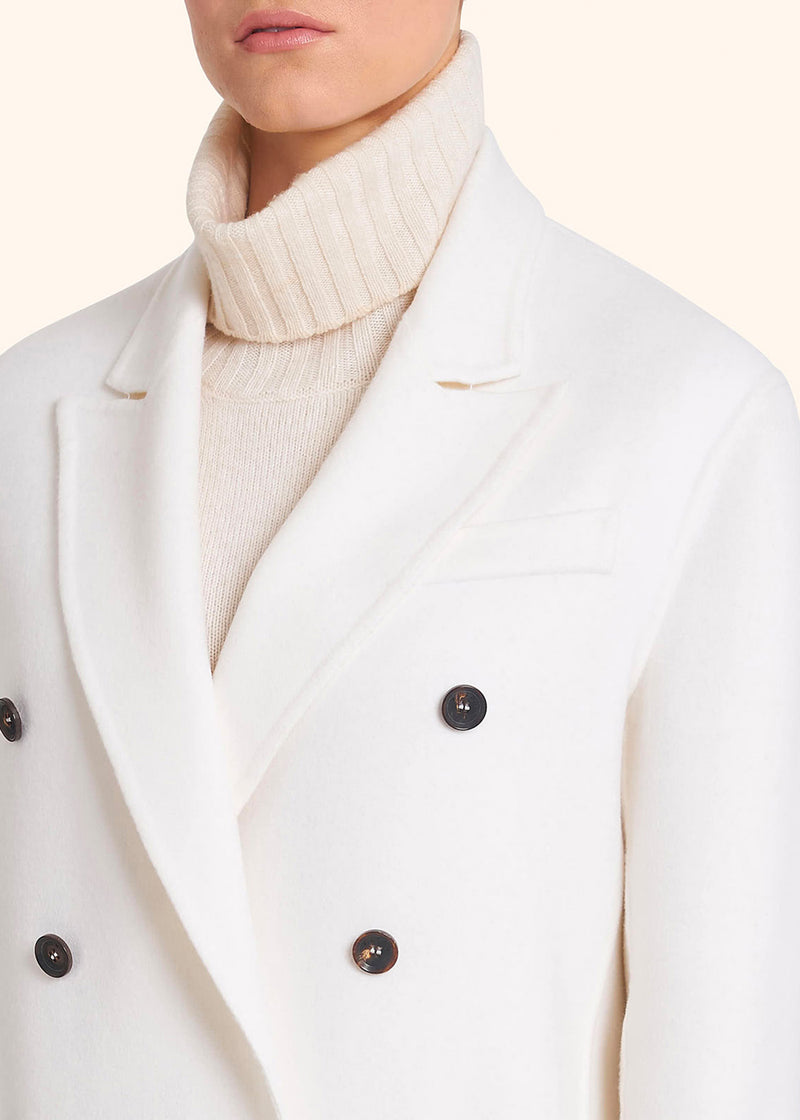 Kiton white coat for woman, in cashmere 4