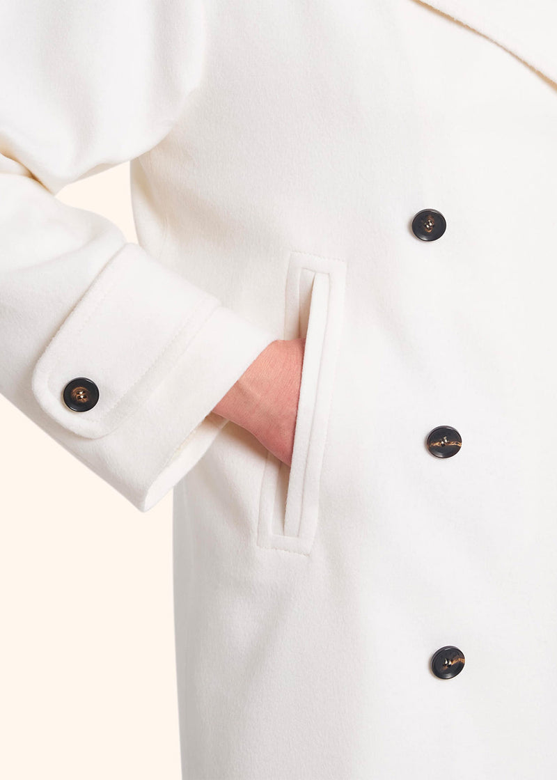 White coat for woman, in cashmere – Kiton Europe